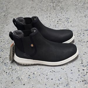 BOGS Women's Black Chelsea Boots